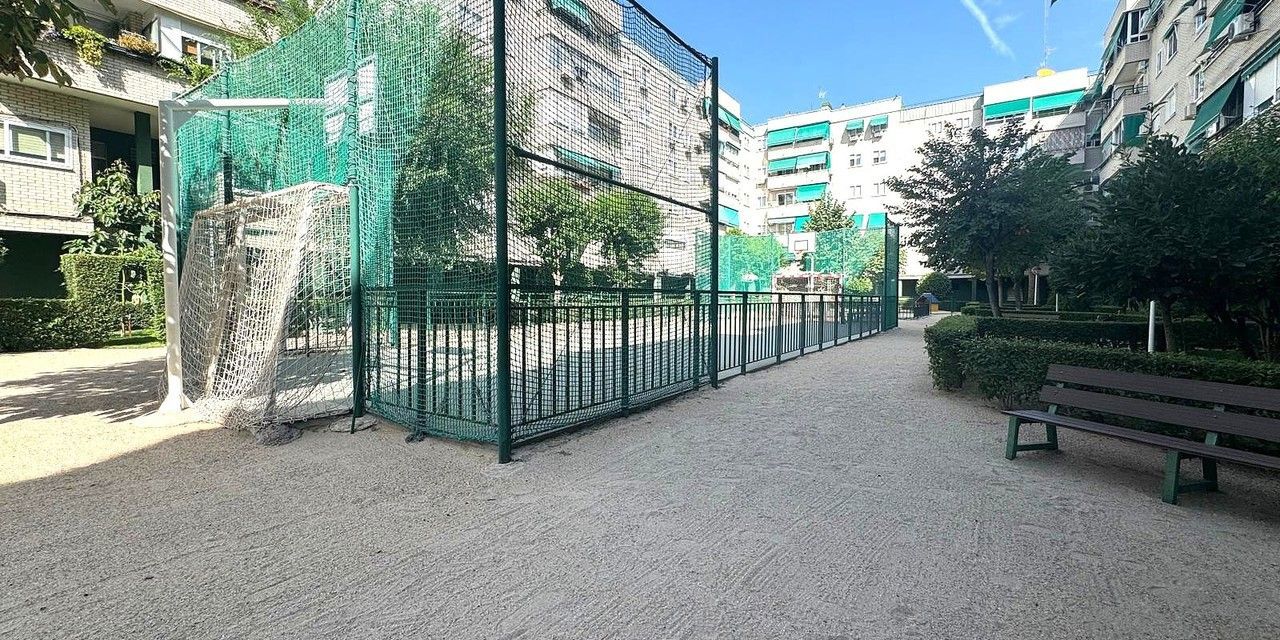 Piso en venta en  calle de Zamora, Coslada, Madrid  1/28