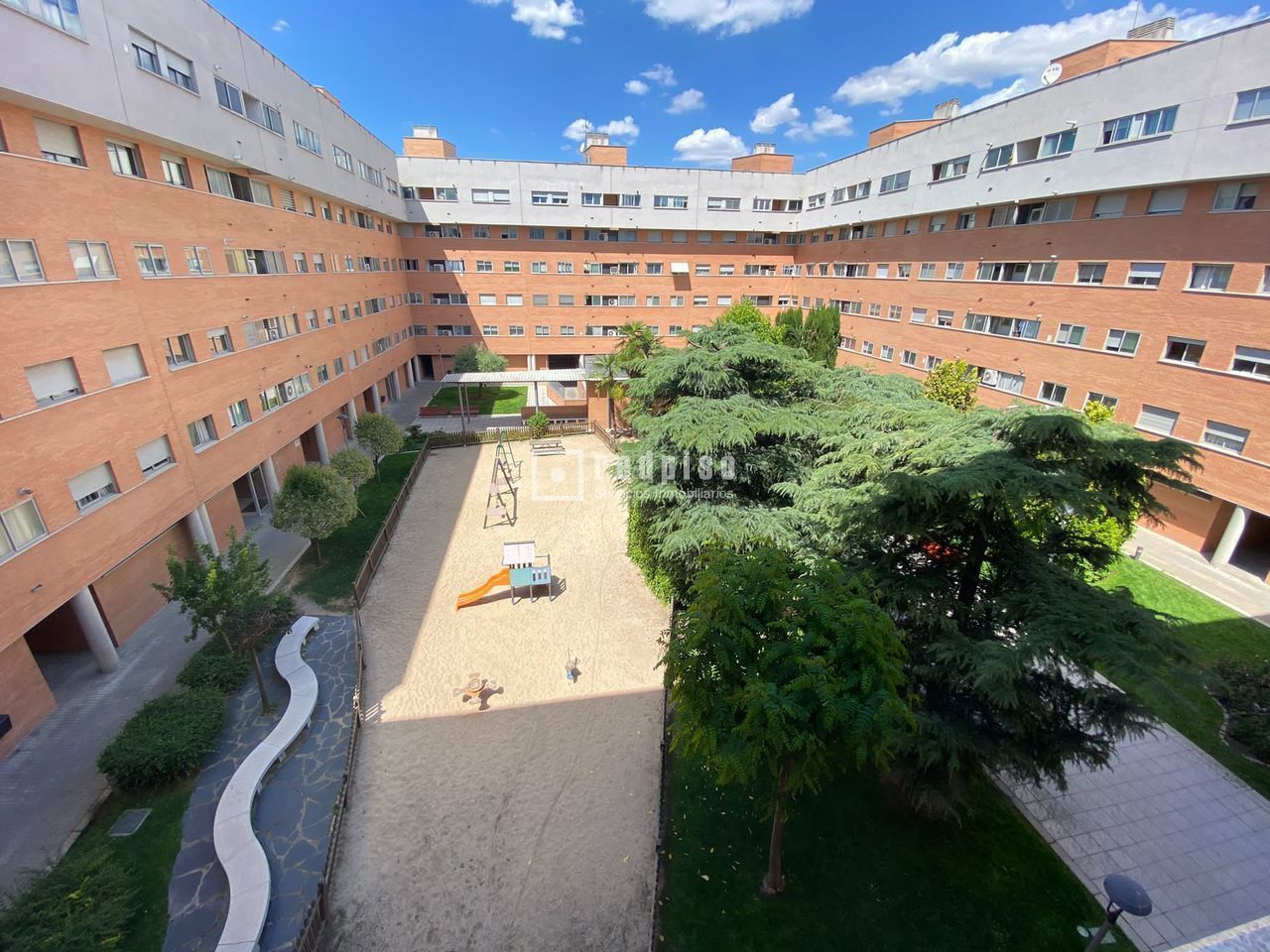 Piso en venta en calle De Moscú, Madrid, Madrid 2/34