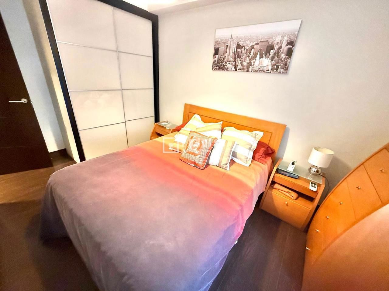 Piso en venta en calle Del Pico De Los Artilleros, Moratalaz, Madrid 11/20