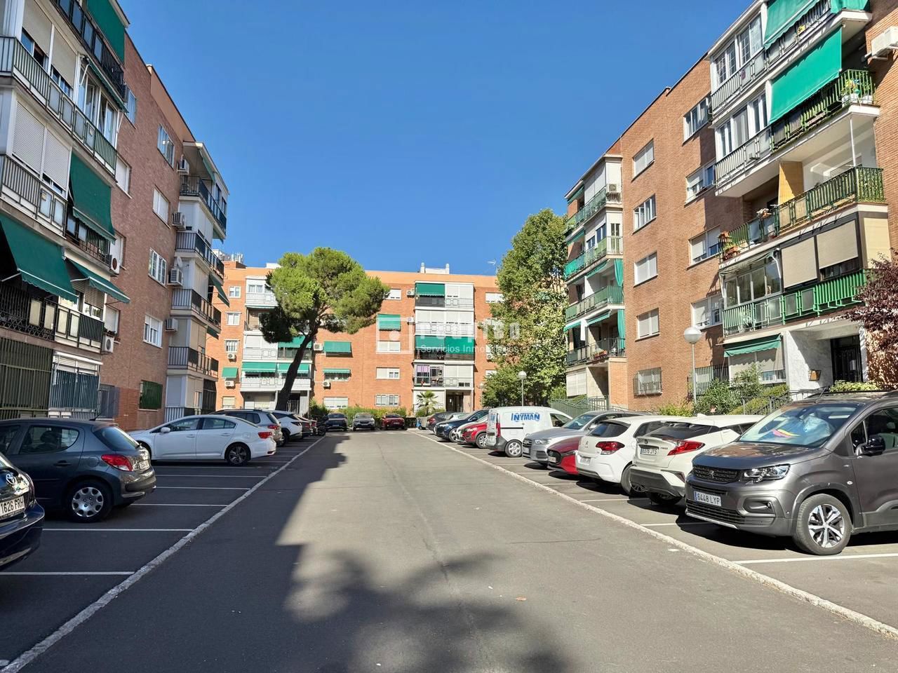 Piso en venta en calle Del Pico De Los Artilleros, Moratalaz, Madrid 20/20