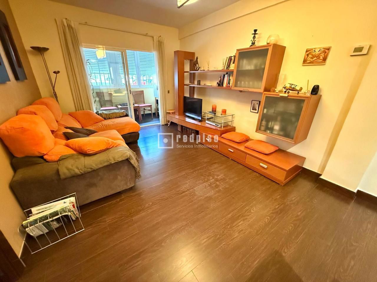 Piso en venta en calle Del Pico De Los Artilleros, Moratalaz, Madrid 2/20