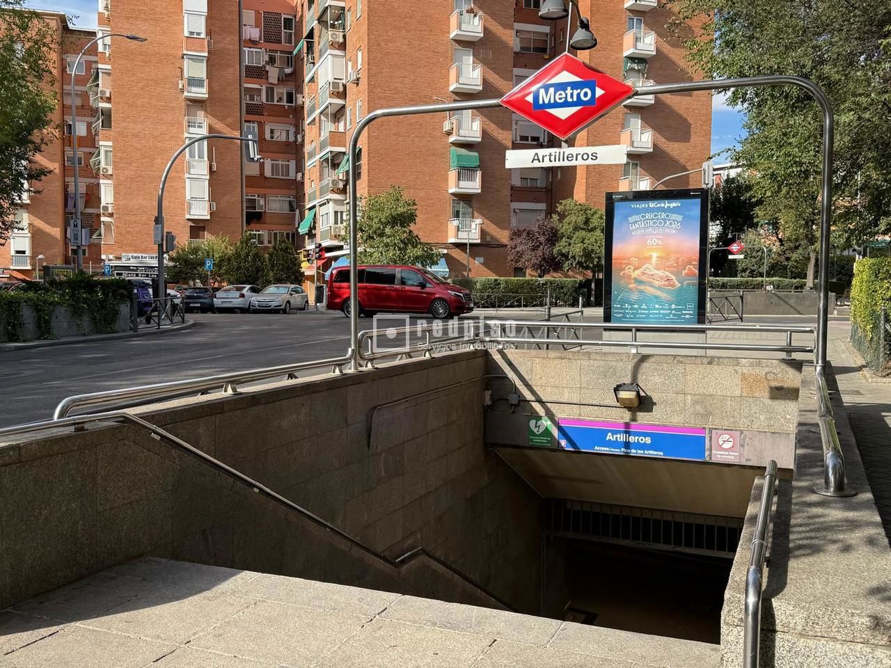 Piso en venta en calle Del Pico De Los Artilleros, Moratalaz, Madrid 18/20
