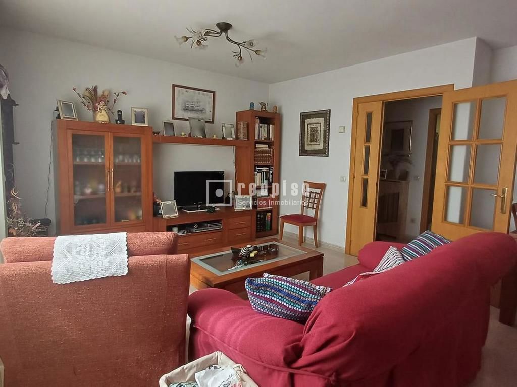 Piso en venta en  Coslada, Madrid  3/15