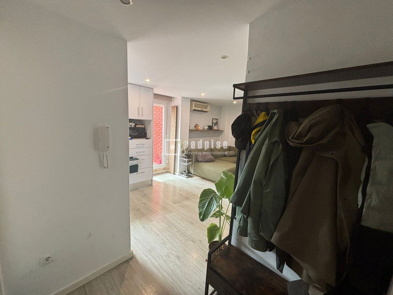 Piso en alquiler en  Rascanya, Valencia  5/18