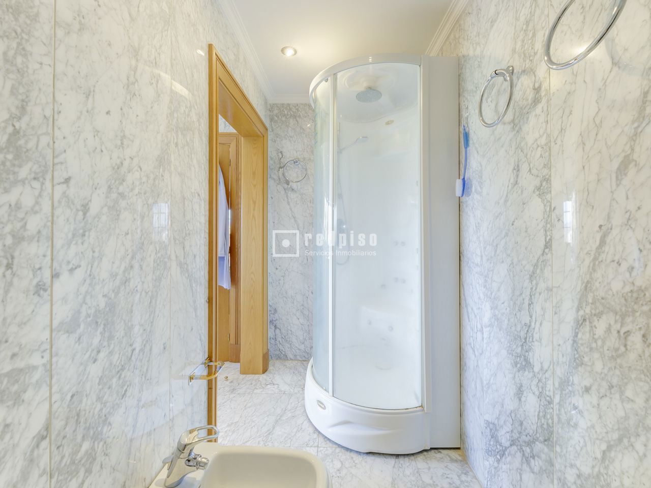 Casa en venta en Boadilla Del Monte, Madrid 60/96