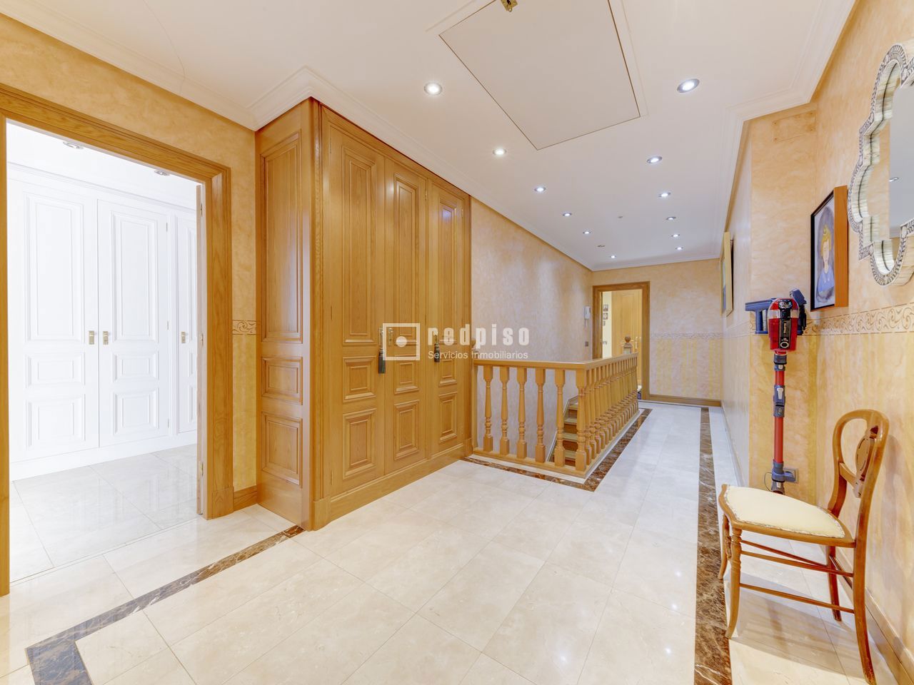 Casa en venta en Boadilla Del Monte, Madrid 64/96