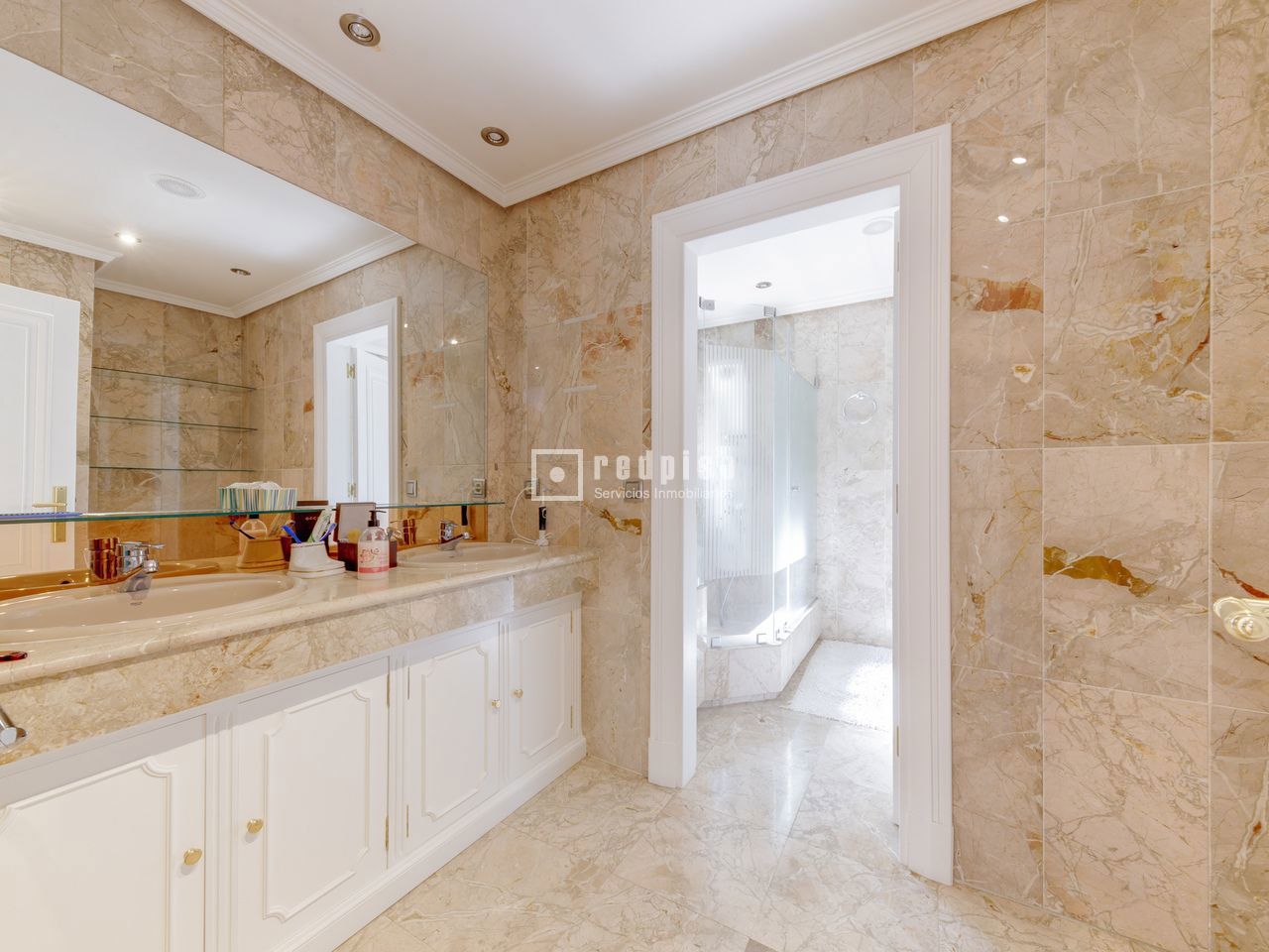 Casa en venta en Boadilla Del Monte, Madrid 70/96