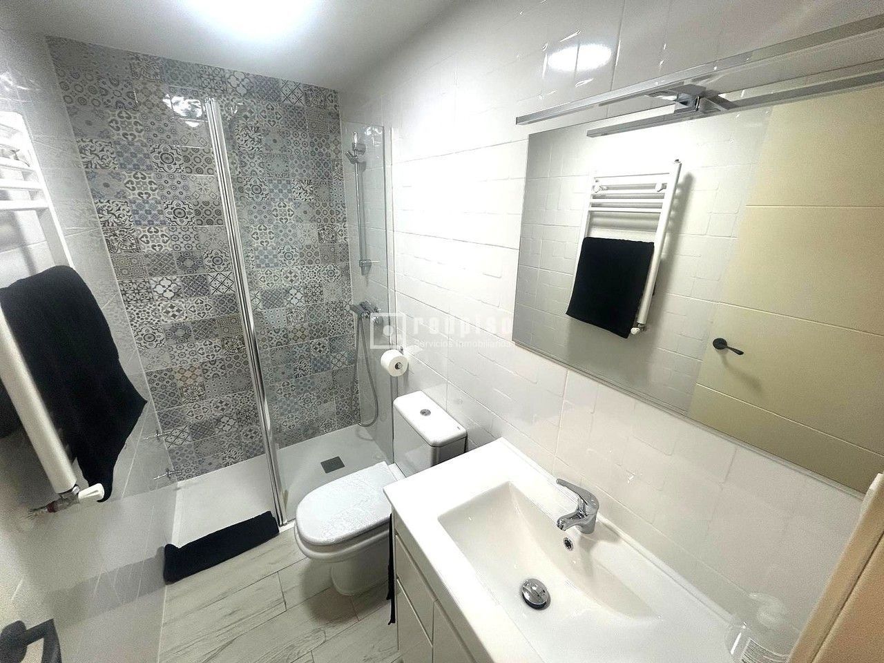 Piso en alquiler en  calle Neptuno, Coslada, Madrid  7/9