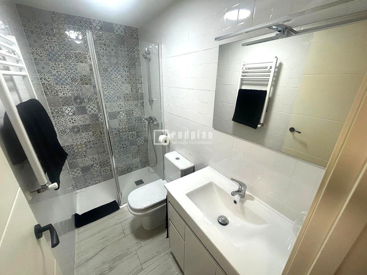 Piso en alquiler en  calle Neptuno, Coslada, Madrid  8/9