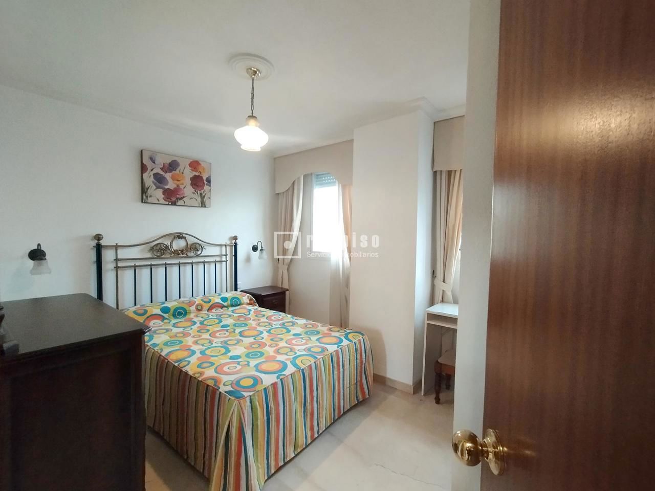 Piso en alquiler en avenida De La Ronda De Triana, Casco Antiguo, Sevilla 12/28