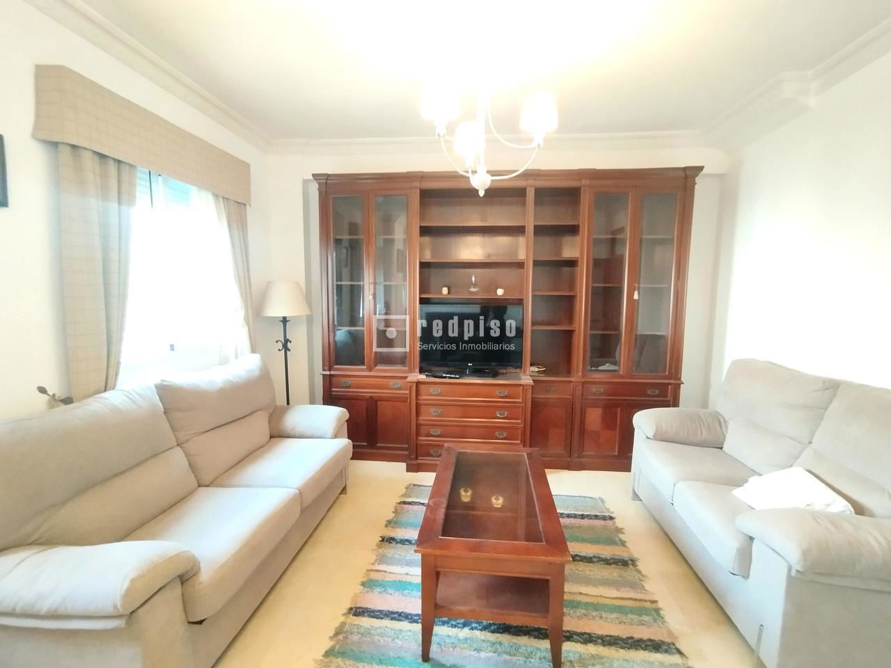 Piso en alquiler en avenida De La Ronda De Triana, Casco Antiguo, Sevilla 2/28