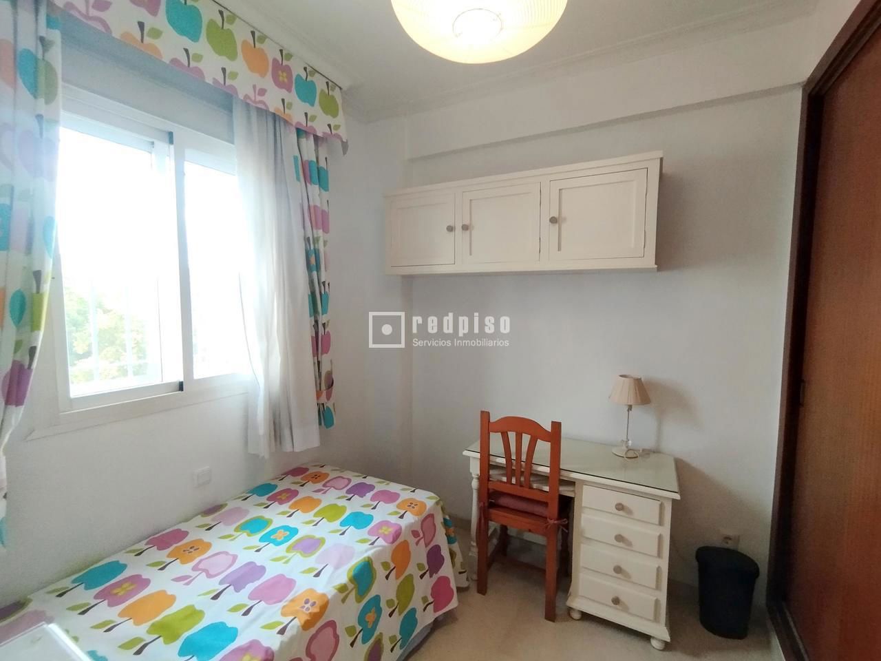 Piso en alquiler en avenida De La Ronda De Triana, Casco Antiguo, Sevilla 16/28