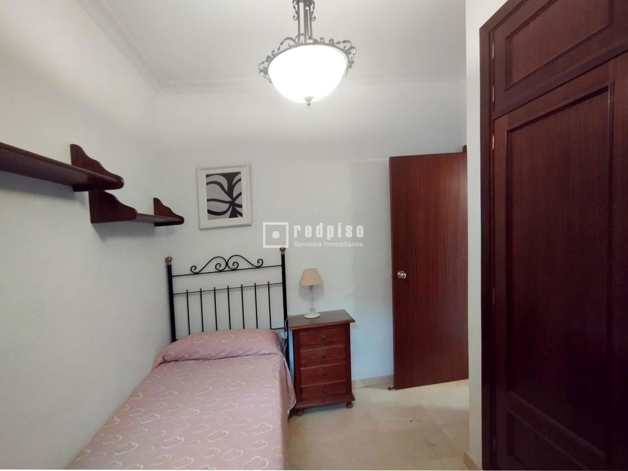 Piso en alquiler en avenida De La Ronda De Triana, Casco Antiguo, Sevilla 7/28