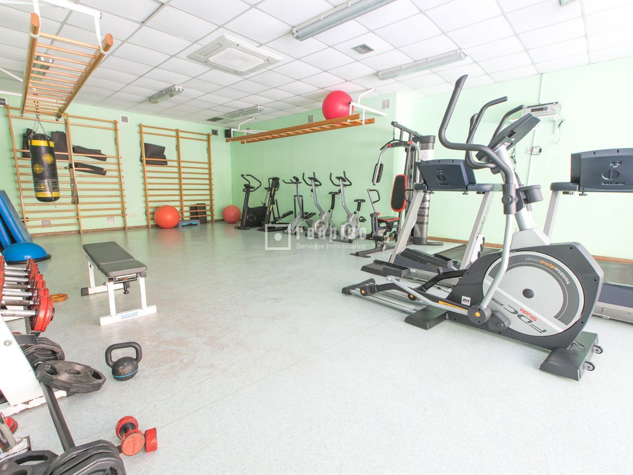 Piso en alquiler en  calle del Infante Diego, Madrid  33/41