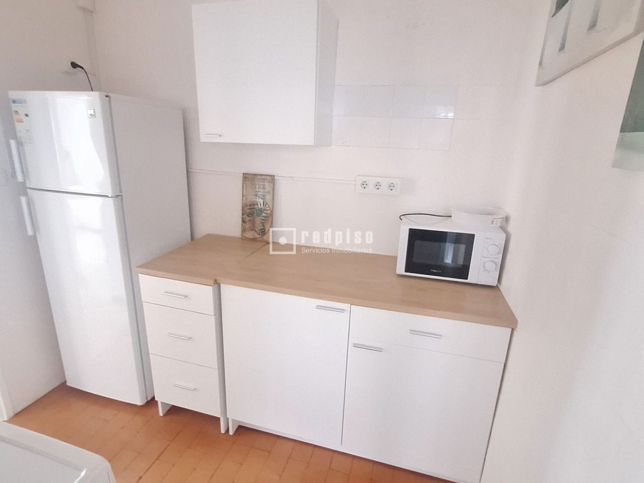 Piso en alquiler en  calle Niebla, Sevilla  7/18