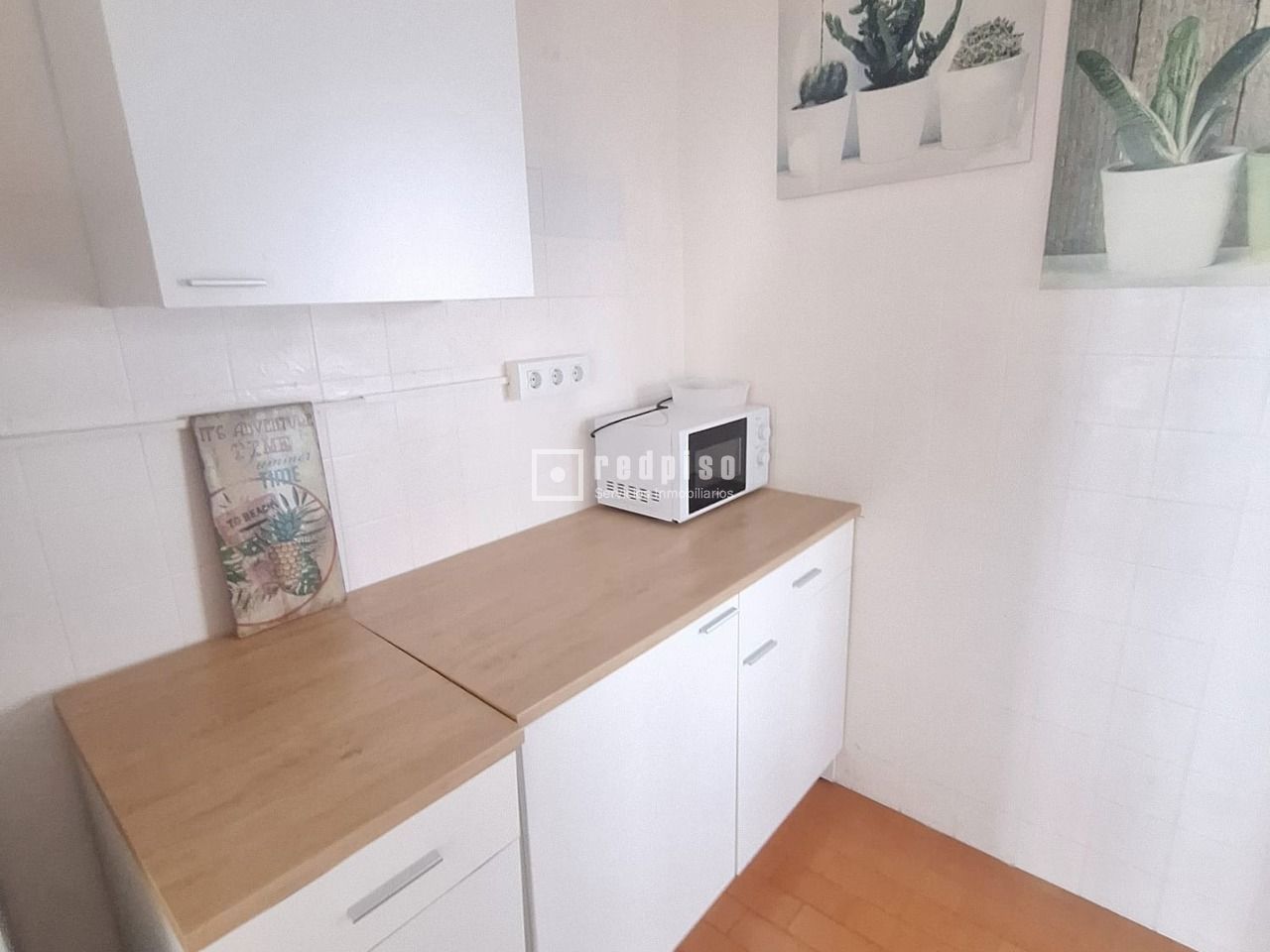 Piso en alquiler en  calle Niebla, Sevilla  6/18