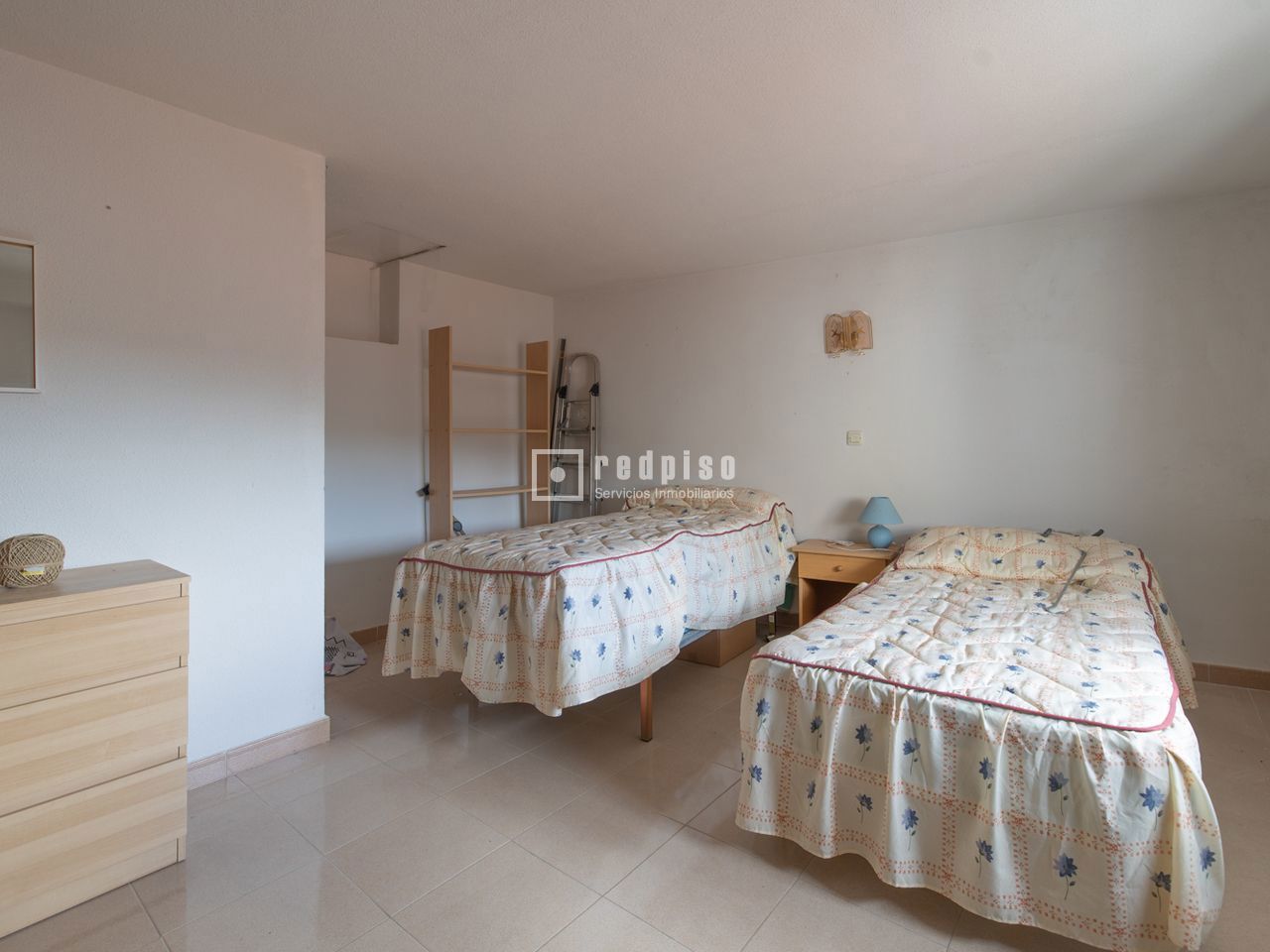 Casa en venta en  calle de la Amargura, Orusco de Tajuña, Madrid  12/14