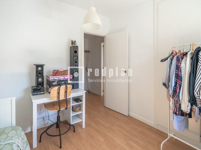 Casa en venta en calle De Laredo, Arroyomolinos, Madrid 33/44