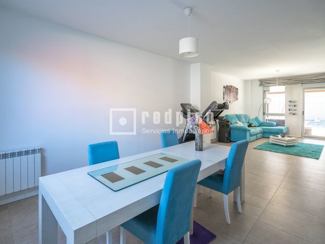 Casa en venta en calle De Laredo, Arroyomolinos, Madrid 12/44