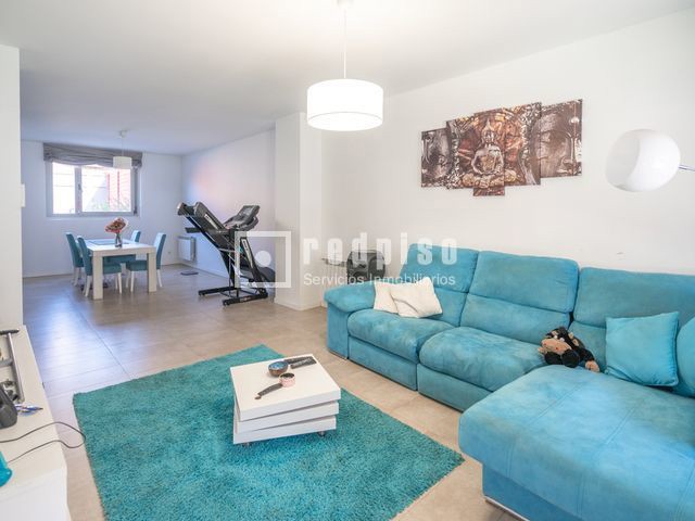 Casa en venta en calle De Laredo, Arroyomolinos, Madrid 9/44