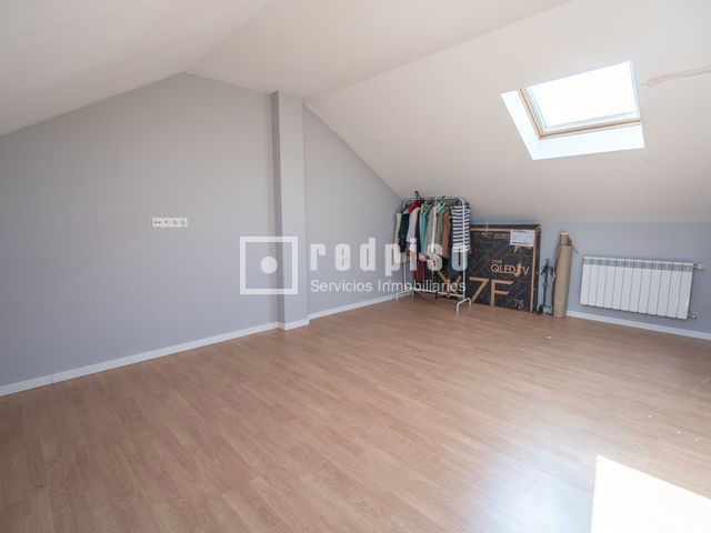 Casa en venta en calle De Laredo, Arroyomolinos, Madrid 37/44