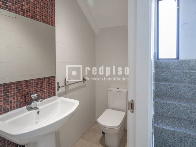 Casa en venta en calle De Laredo, Arroyomolinos, Madrid 21/44