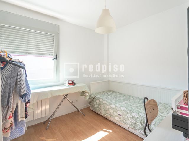 Casa en venta en calle De Laredo, Arroyomolinos, Madrid 32/44