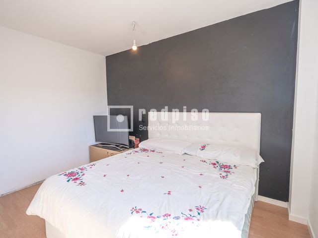 Casa en venta en calle De Laredo, Arroyomolinos, Madrid 35/44