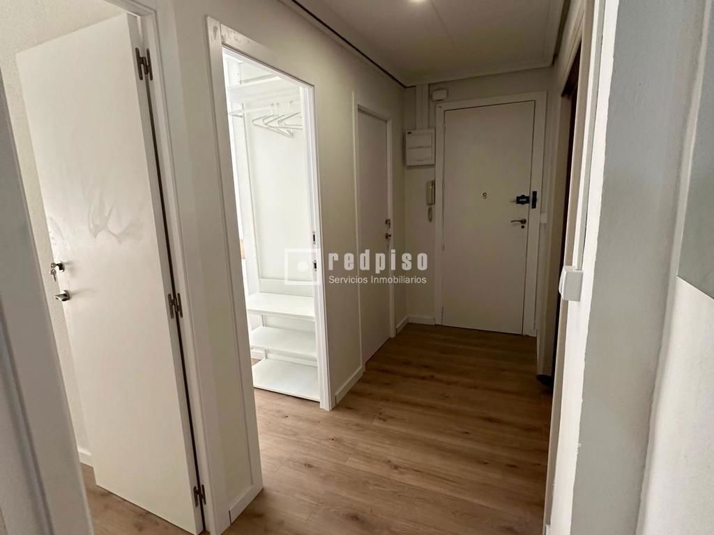 Piso en venta en  calle General Martín de la Carrera, Murcia  11/44