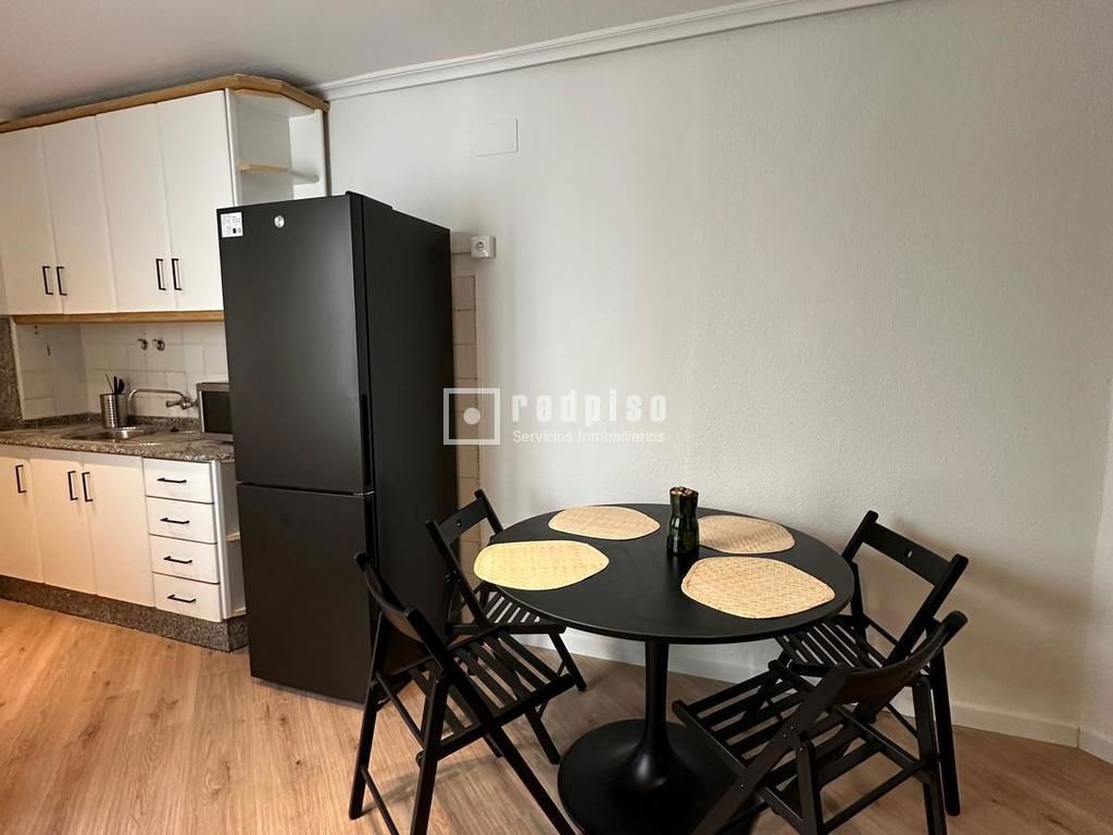 Piso en venta en  calle General Martín de la Carrera, Murcia  36/44