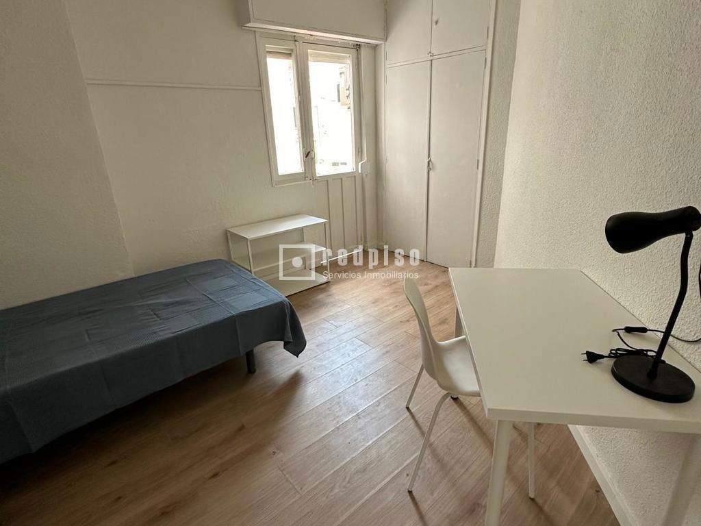 Piso en venta en  calle General Martín de la Carrera, Murcia  31/44