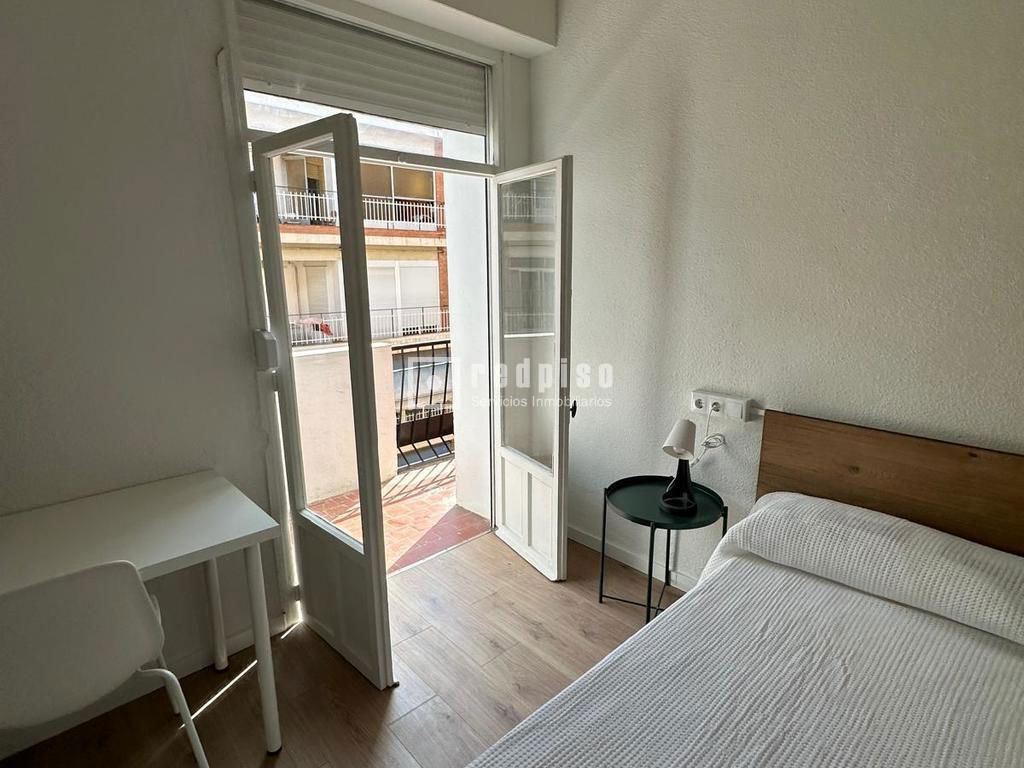 Piso en venta en  calle General Martín de la Carrera, Murcia  17/44