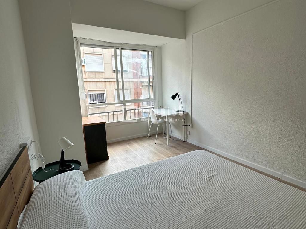 Piso en venta en  calle General Martín de la Carrera, Murcia  15/44