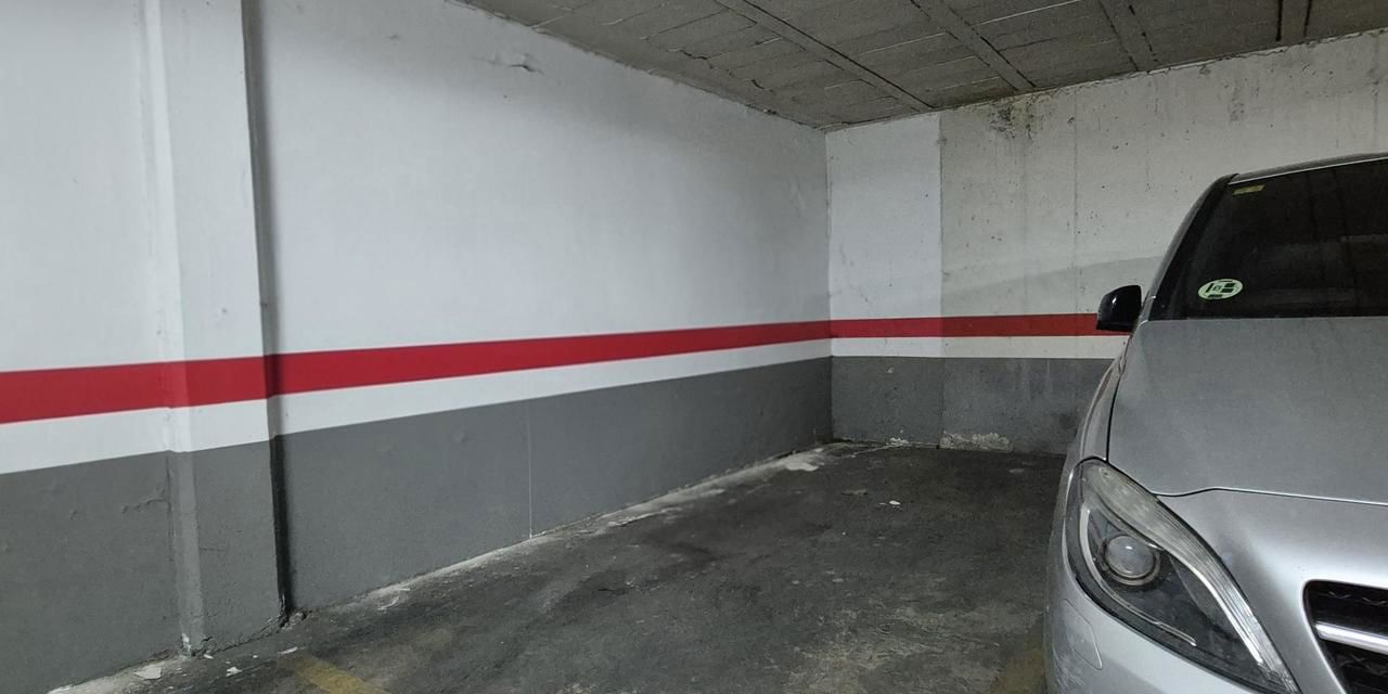 Parking en venta en  calle de la Virgen del Valle, Sevilla  1/1