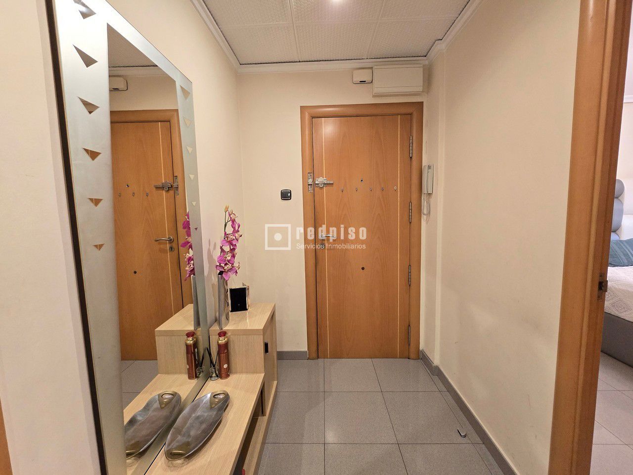 Piso en venta en  Xirivella, Valencia  4/25