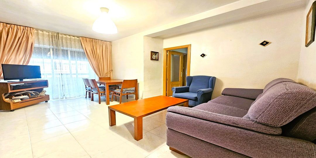 Piso en venta en  Parla, Madrid  1/1