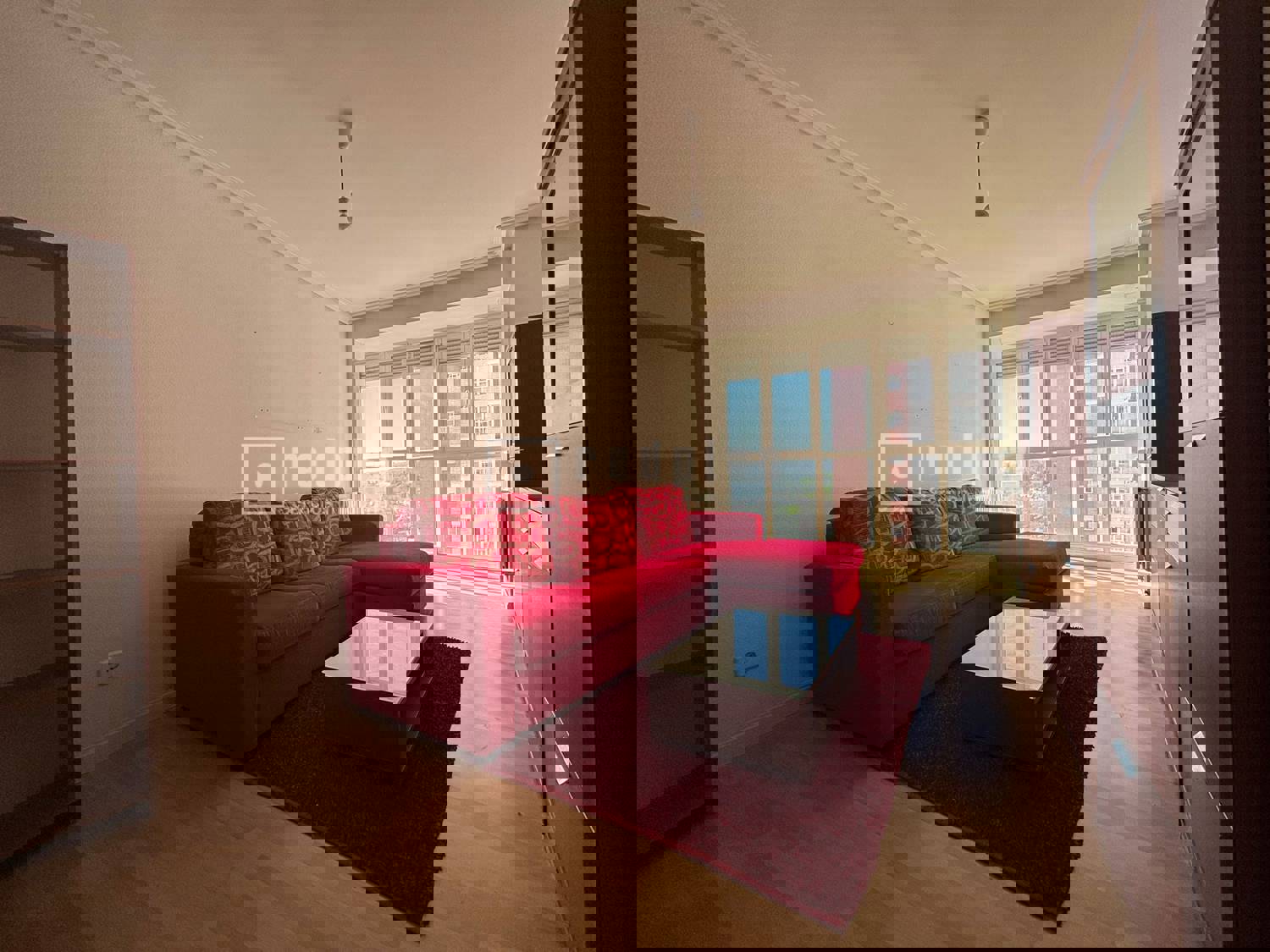 Piso en venta en  calle de Antonio Romero, Madrid  1/1