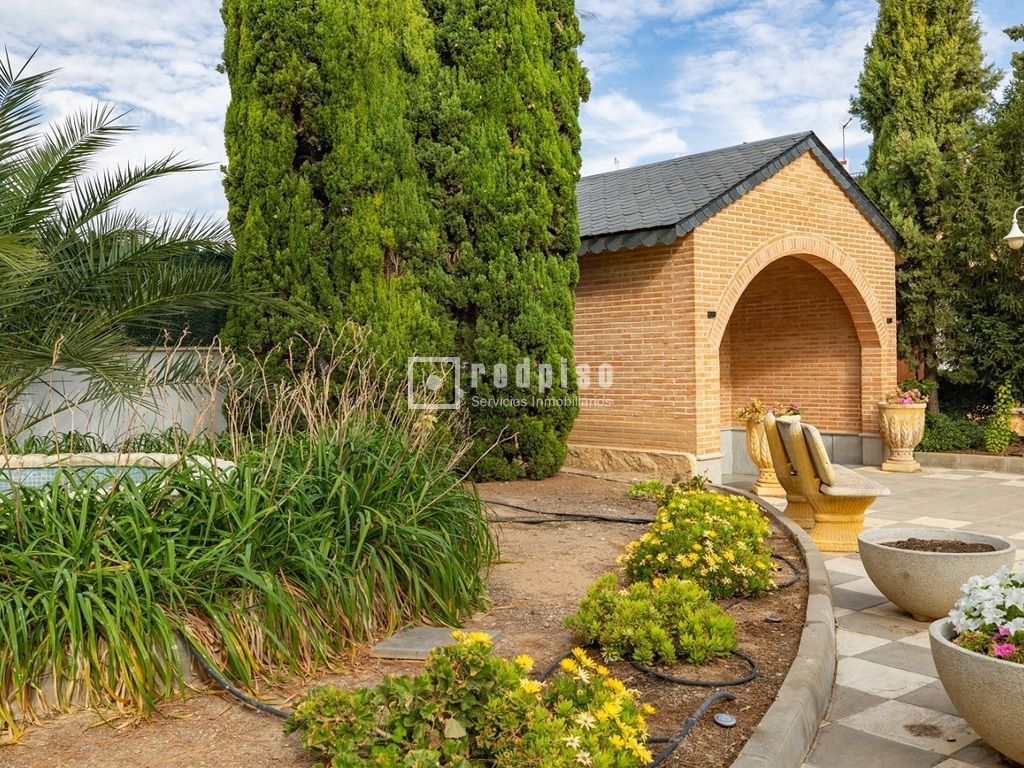 Casa en venta en  Madridejos, Toledo  16/114