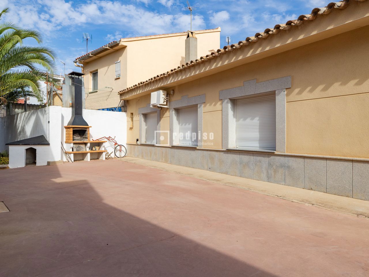 Casa en venta en  Madridejos, Toledo  52/114