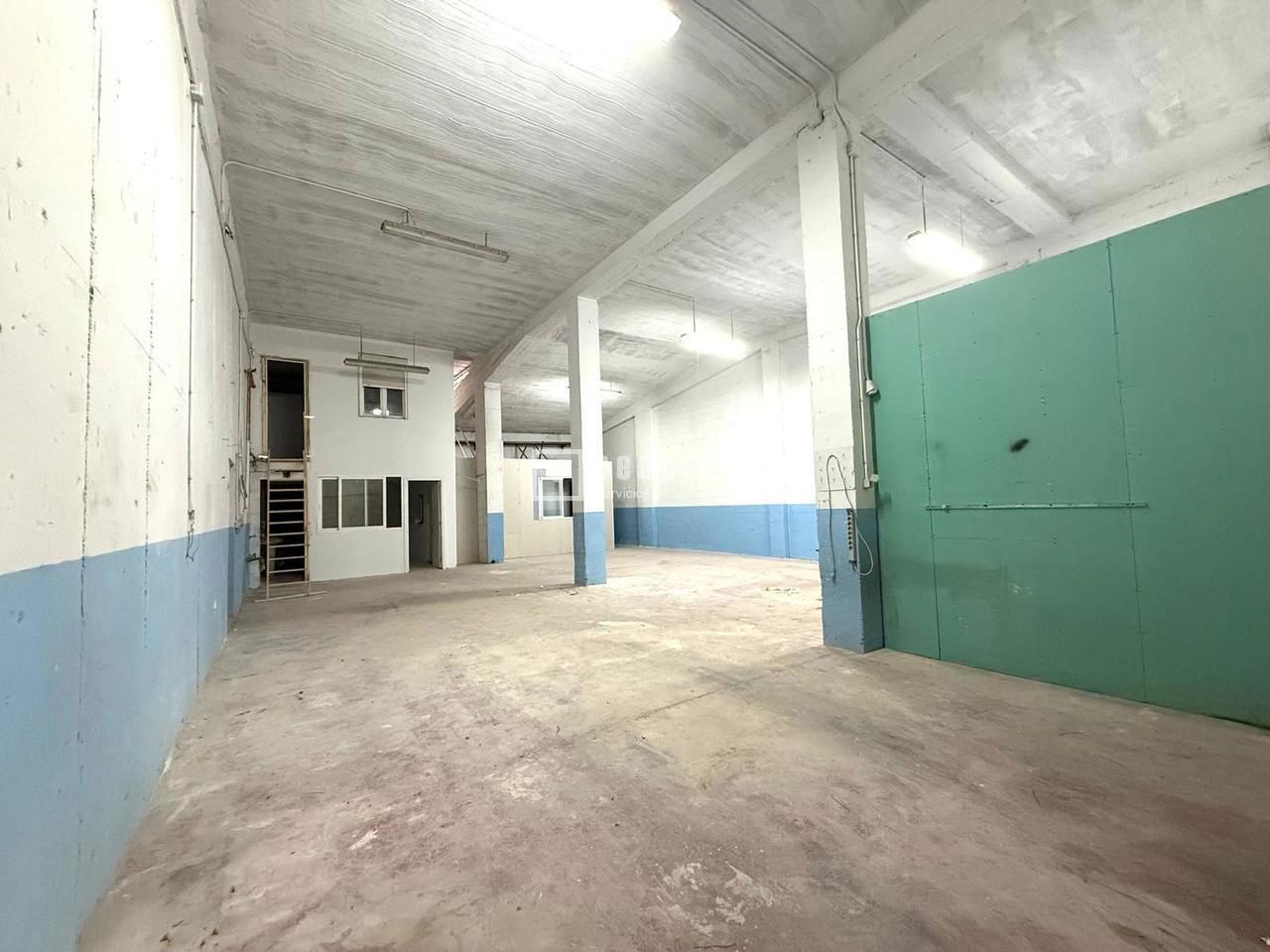 Nave Industrial en venta en calle De Luis I, Puente De Vallecas, Madrid 3/38