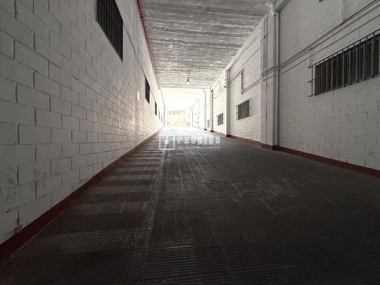 Nave Industrial en venta en calle De Luis I, Puente De Vallecas, Madrid 2/38