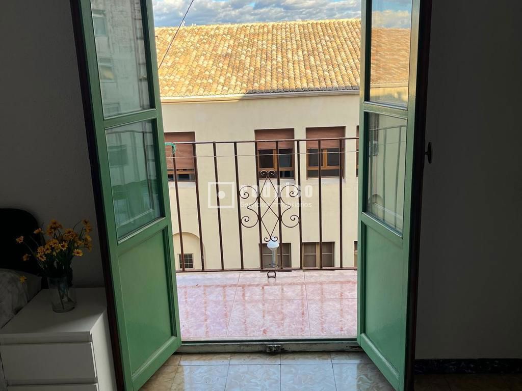Piso en venta en calle Del Comte De Torrefiel, Ontinyent, Valencia 4/19