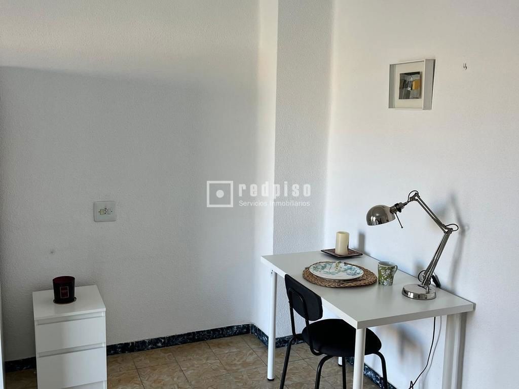 Piso en venta en calle Del Comte De Torrefiel, Ontinyent, Valencia 16/19