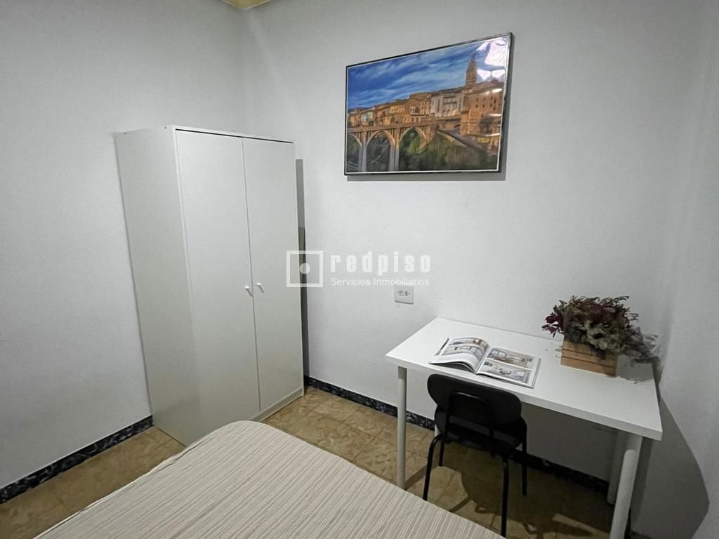 Piso en venta en calle Del Comte De Torrefiel, Ontinyent, Valencia 17/19