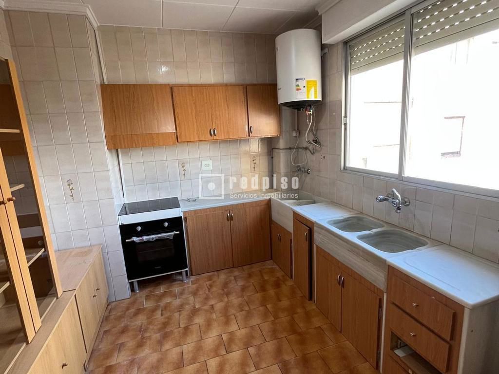Piso en venta en calle Del Comte De Torrefiel, Ontinyent, Valencia 15/19