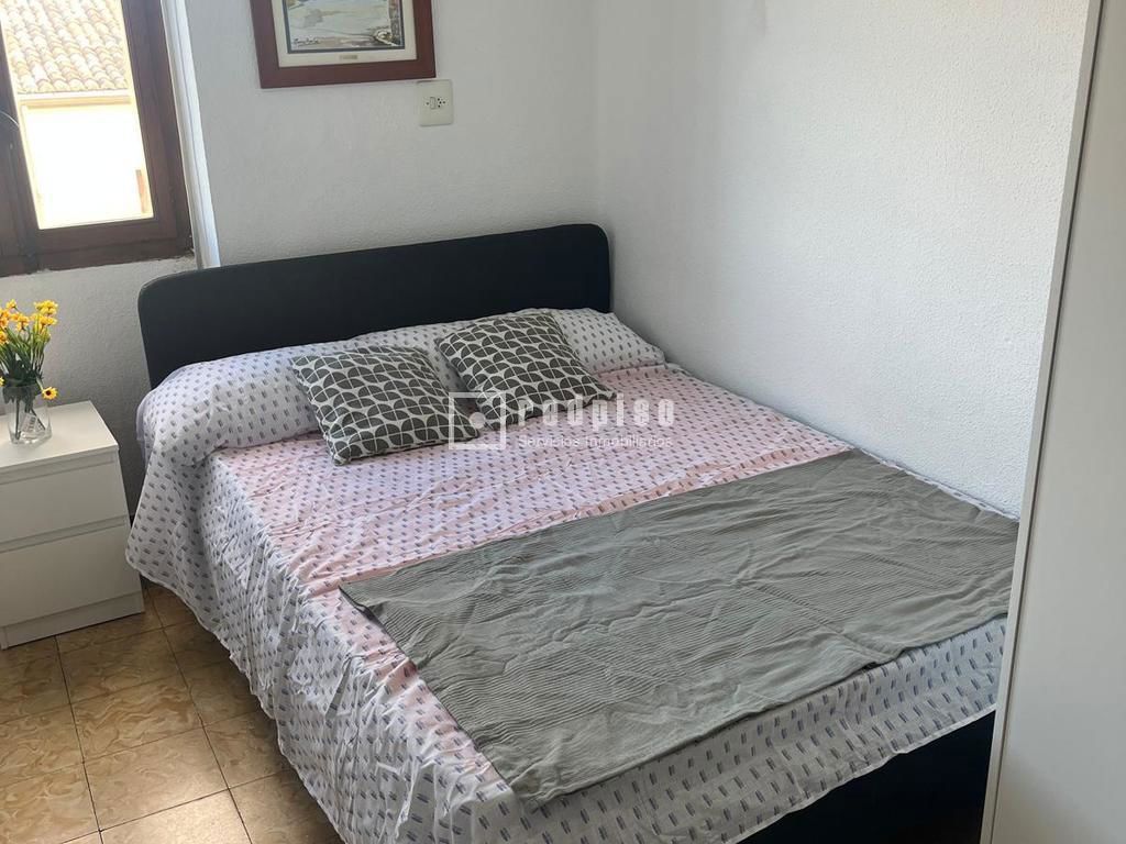 Piso en venta en calle Del Comte De Torrefiel, Ontinyent, Valencia 11/19