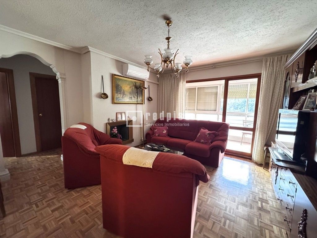 Piso en venta en calle De Garrovillas, Madrid, Madrid 2/11