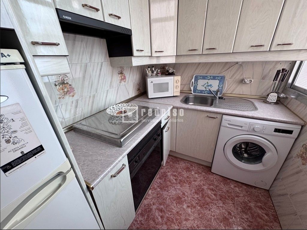 Piso en venta en calle De Garrovillas, Madrid, Madrid 6/11