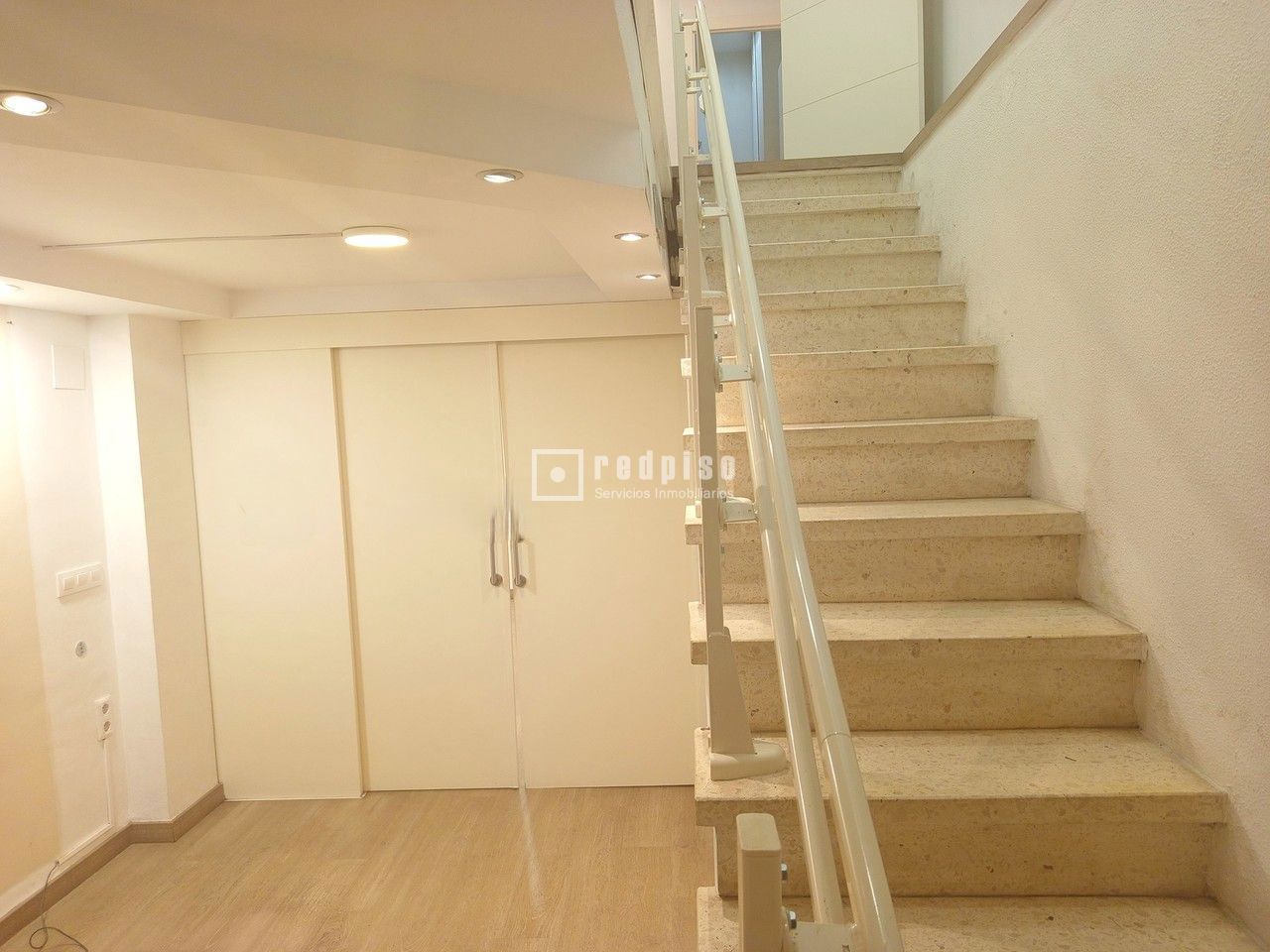 Local en venta en  calle de San Vicente de Paúl, Casco Antiguo, Sevilla  11/20