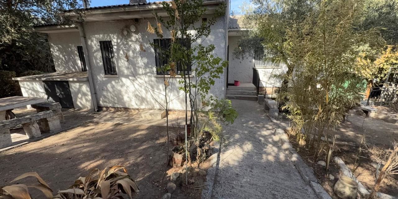 Casa en alquiler en  Valdemorillo, Madrid  1/22